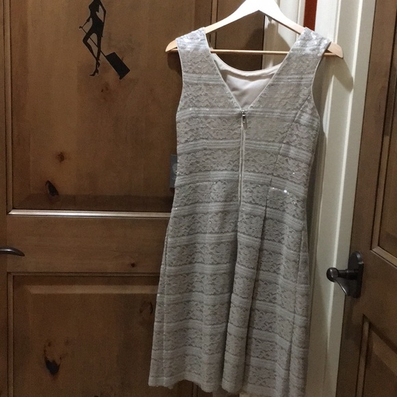 Vince Camuto lace sequins dress - Picture 4 of 6